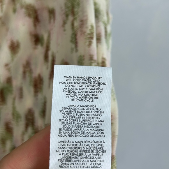 Cabi size XL Dapple top long sleeve ruched ruffle v-neck stretch mesh beige 4532 - Picture 14 of 14